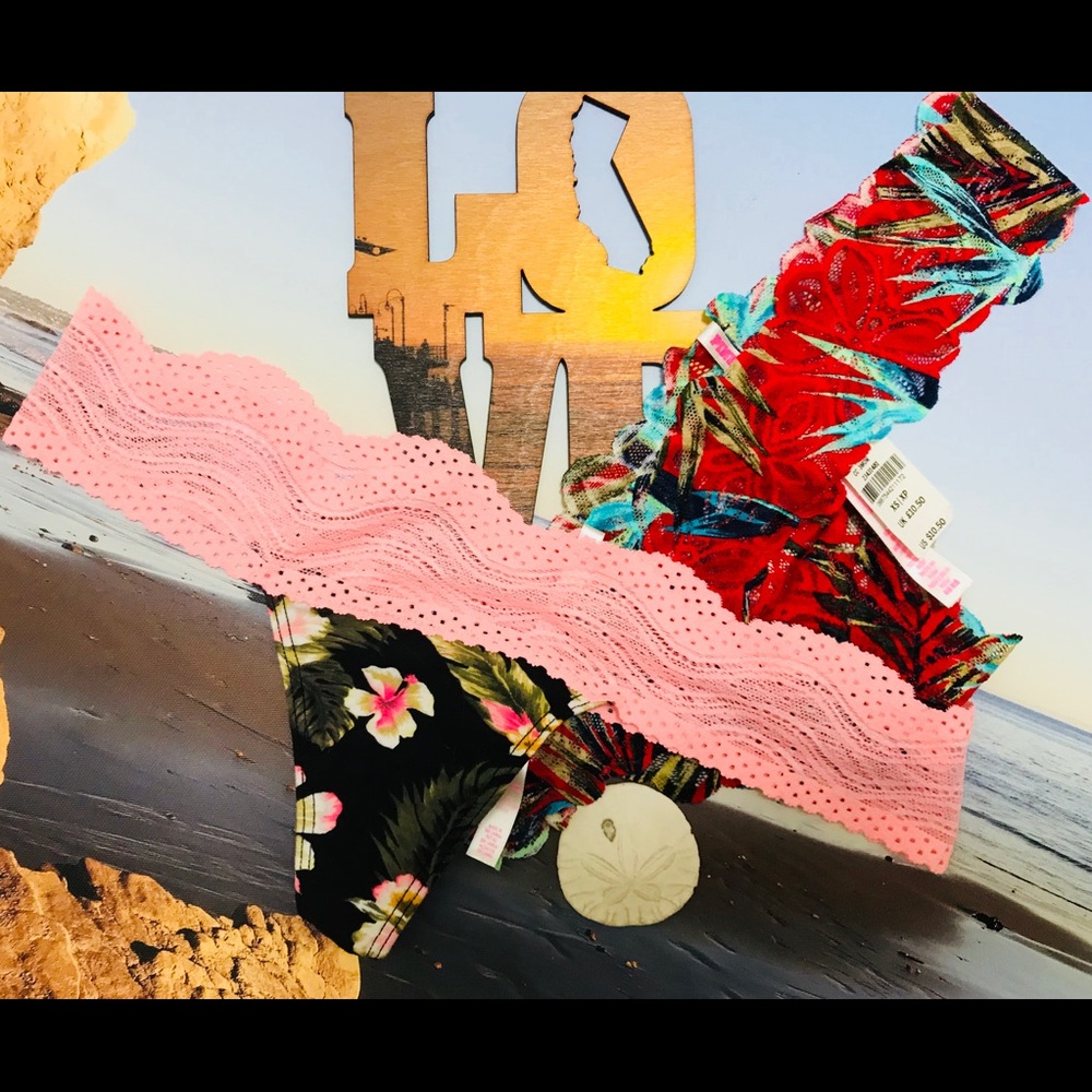 PINK Victoria’s Secret 🌺 bundle of two panties!